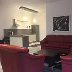 - Healthy House أوباتيا